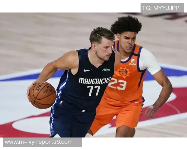 太阳与小牛的巅峰对决谁能在赛场上笑到最后揭晓精彩瞬间与战术较量